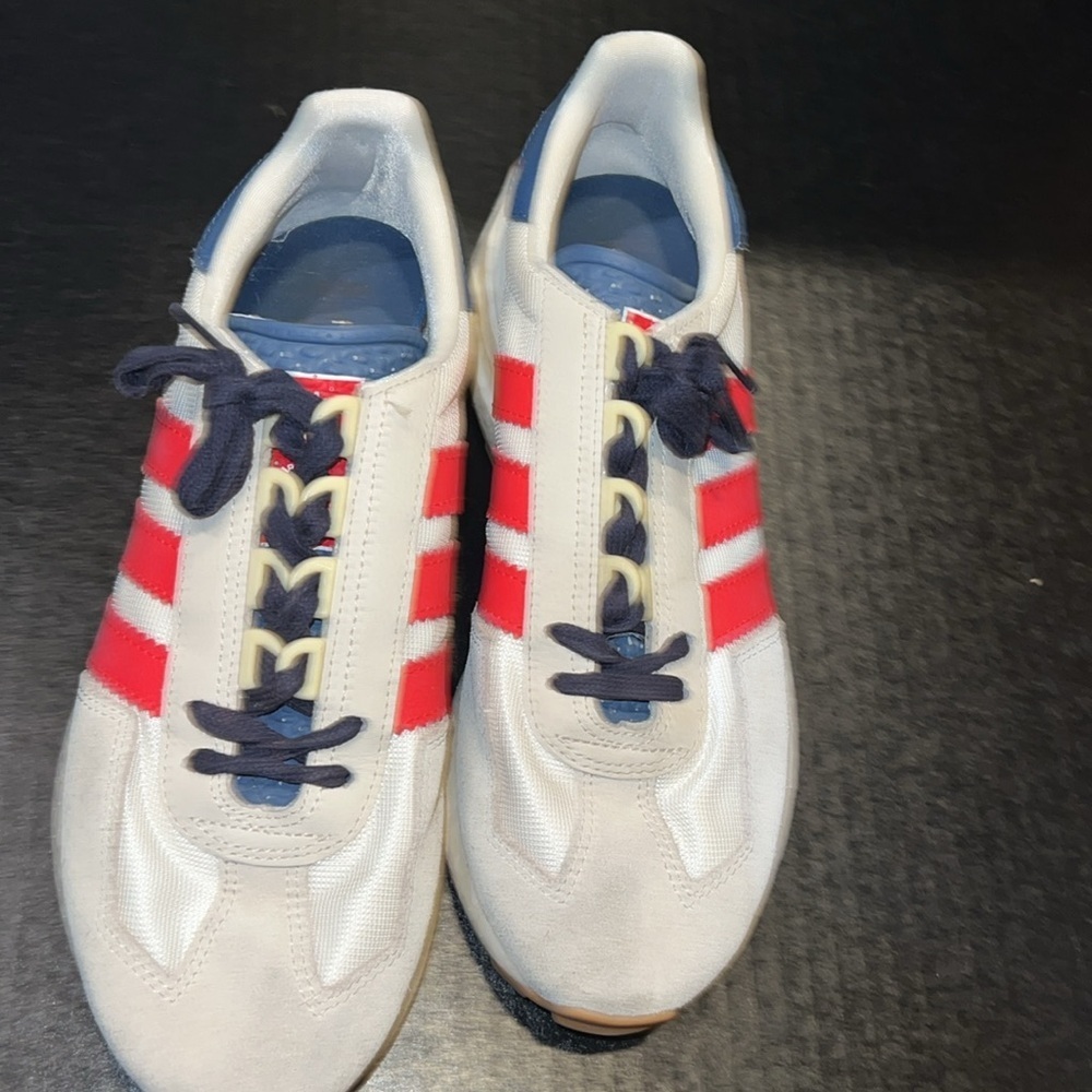 Adidas Retropy E5 in White/Red/Blue Unisex - Picture 2 of 7